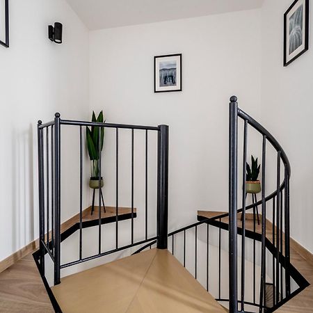Naomi & Sophia Apartman Budapest Exteriör bild
