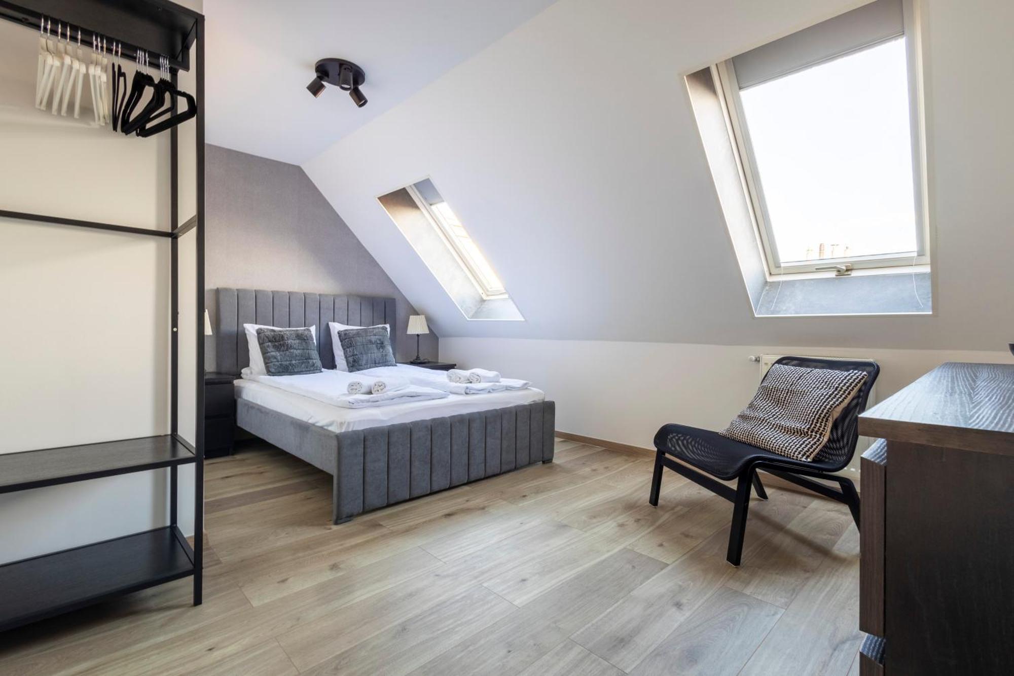 Naomi & Sophia Apartman Budapest Exteriör bild